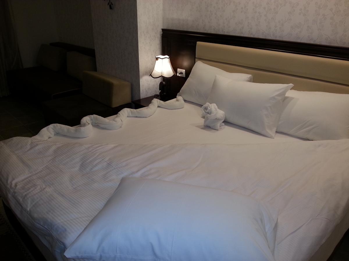 Royal Suites Nablus Bagian luar foto
